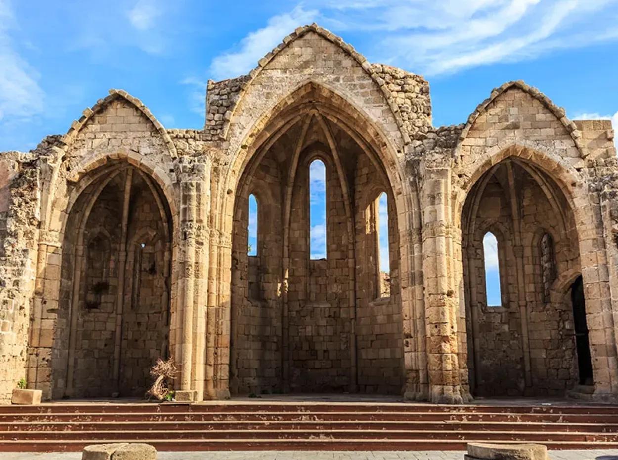 Historic And Entertaining Rhodes Tour With Full Swimming